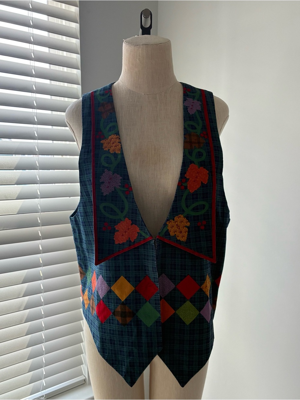 VTG 90s Women's Autumnal Fall Plaid Faux Quilted Vest
